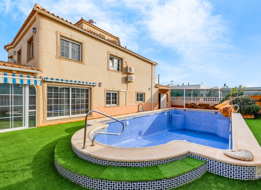 Reventa - Villa - Torrevieja