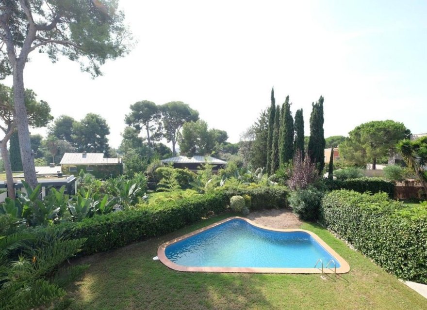 Reventa - Villa - Zona Alta