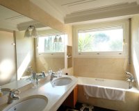 Reventa - Villa - Zona Alta