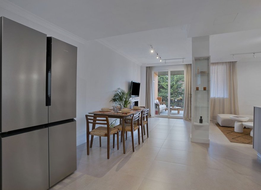 Short Term Rental - Apartment - El Paraiso - Costa del Sol