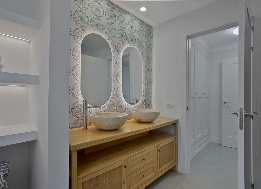 Short Term Rental - Apartment - El Paraiso - Costa del Sol