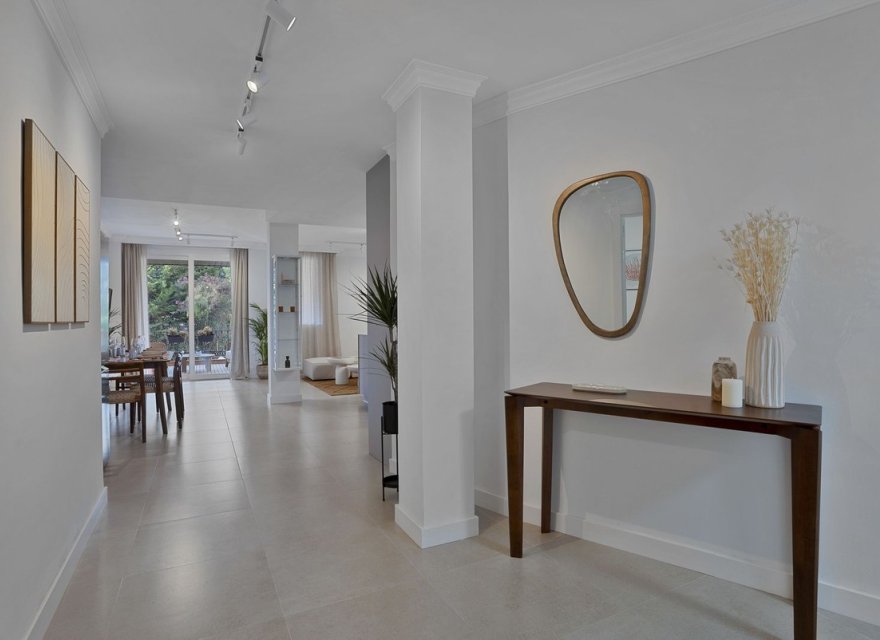 Short Term Rental - Apartment - El Paraiso - Costa del Sol