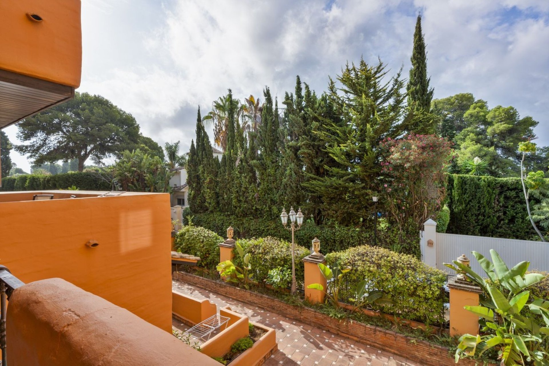 Short Term Rental - Apartment - El Paraiso - Costa del Sol