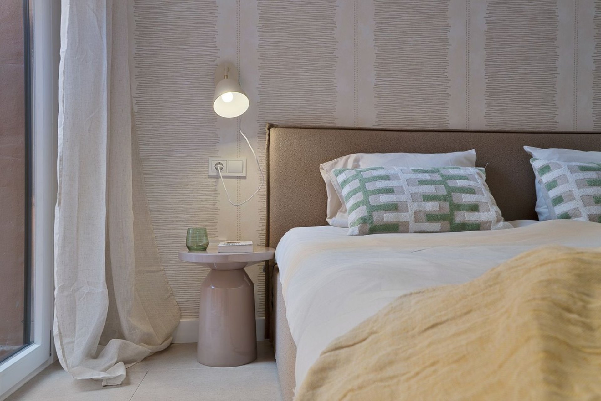 Short Term Rental - Apartment - El Paraiso - Costa del Sol