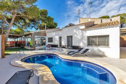 Вилла - Перепродажа - Orihuela Costa - Punta Prima