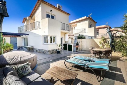 Villa - Resale - La Nucía - La Nucía