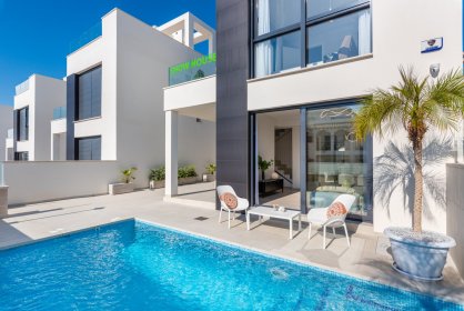 Villa - Resale - Orihuela Costa - Punta Prima