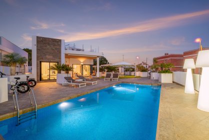 Villa - Resale - Orihuela Costa - Villamartín