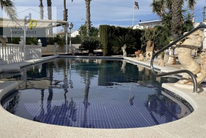 Villa - Resale - Torrevieja - La Siesta