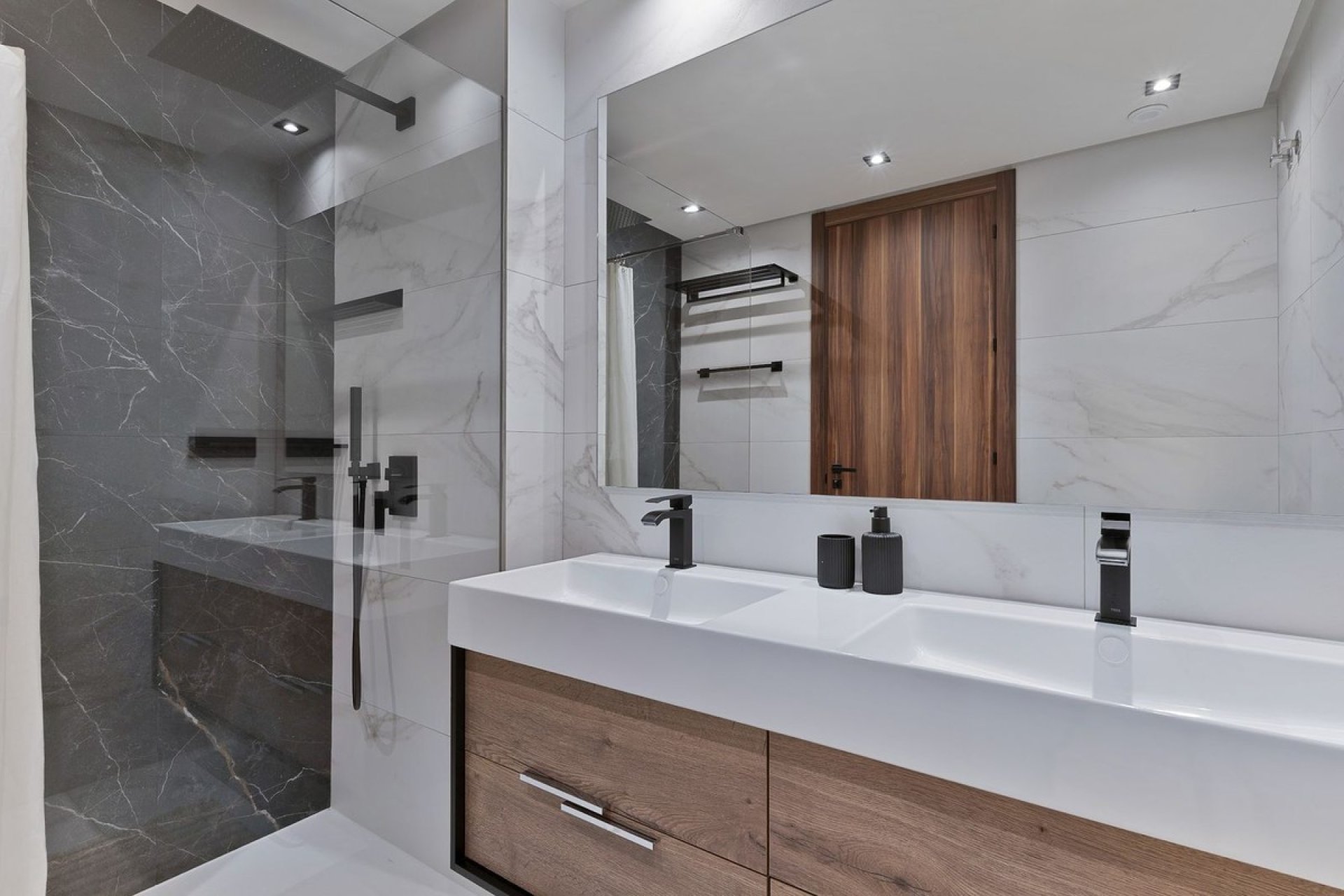 Wynajem długoterminowy - Apartament - Marbella - Costa del Sol