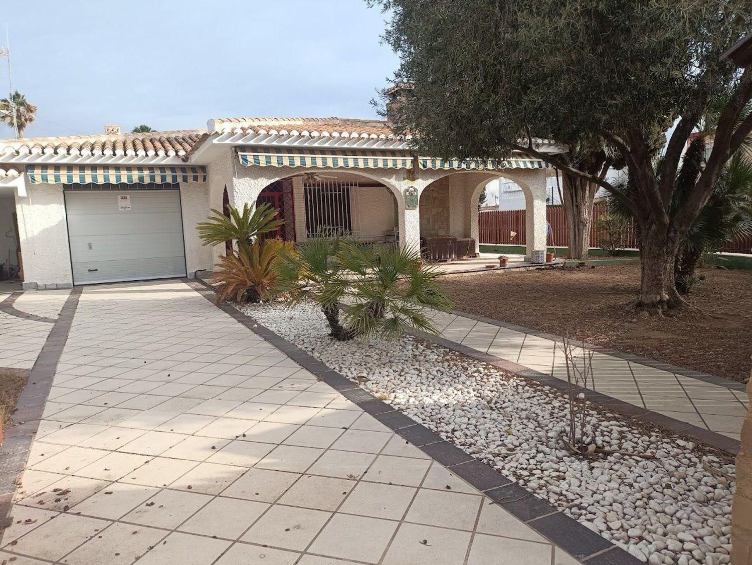 Агенция за недвижими имоти - Имоти Премиер - имот - 1224580, Цена: 650000 EUR