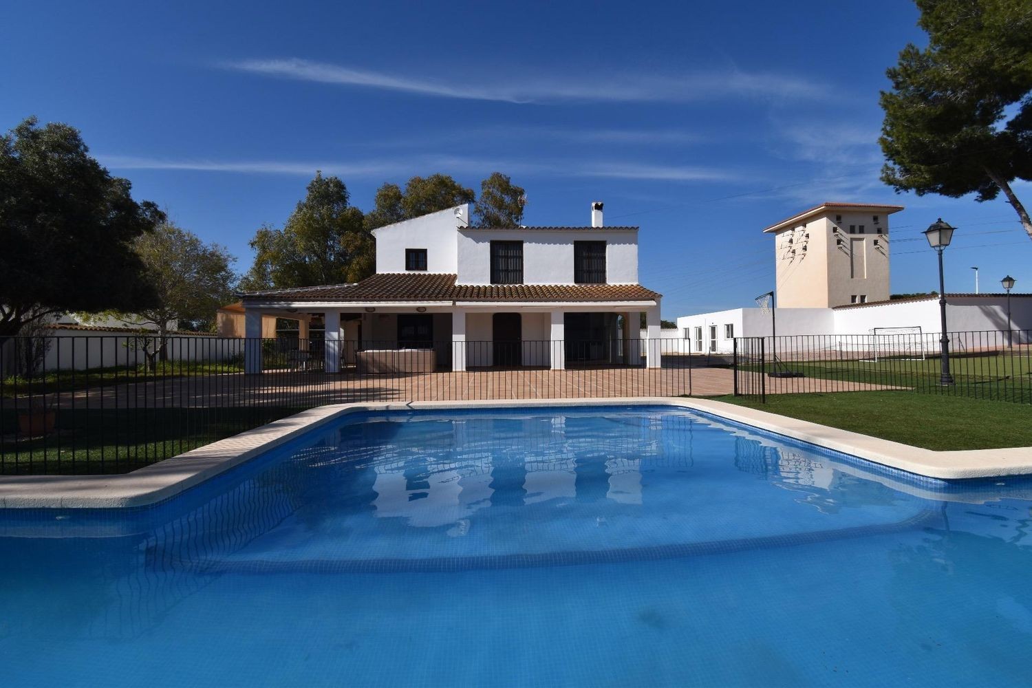 Агенция за недвижими имоти - Имоти Премиер - имот - 1224811, Цена: 795000 EUR