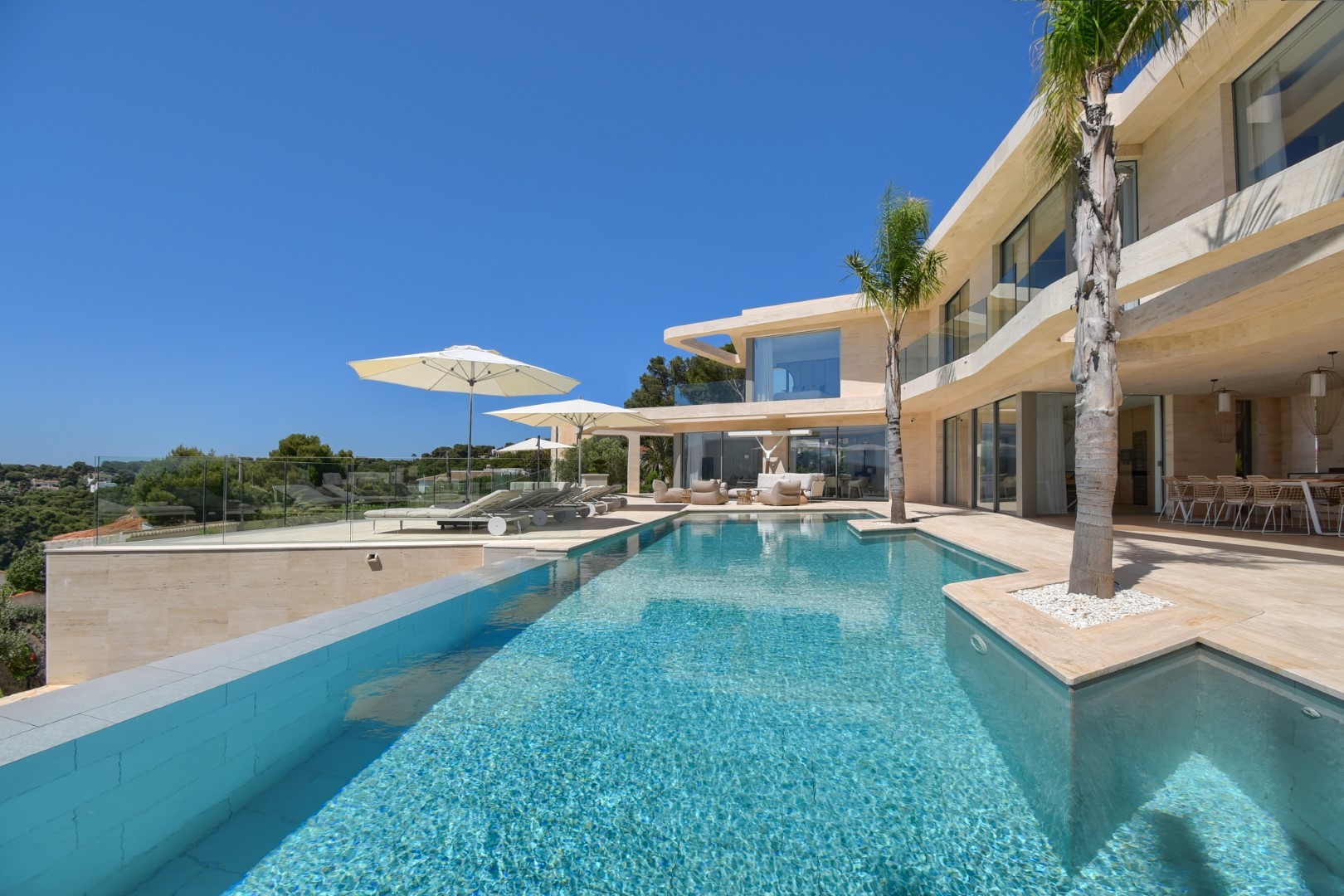 Агенция за недвижими имоти - Имоти Премиер - имот - 1224872, Цена: 4970000 EUR