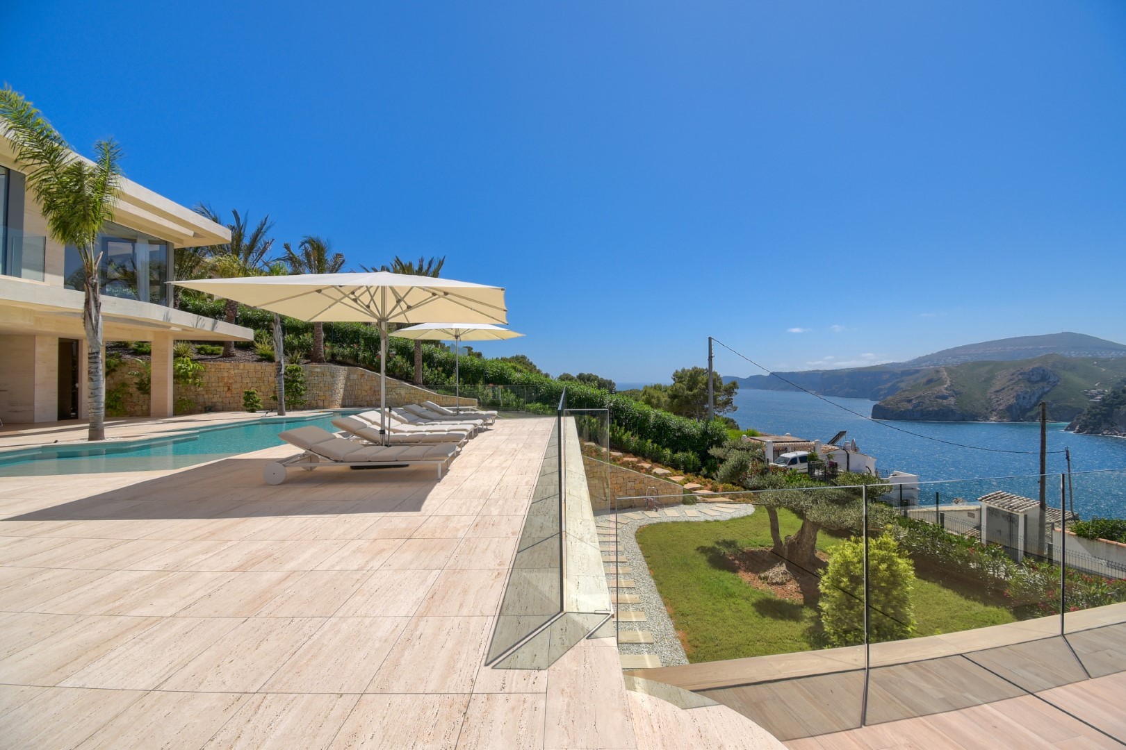 Агенция за недвижими имоти - Имоти Премиер - имот - 1224872, Цена: 4970000 EUR