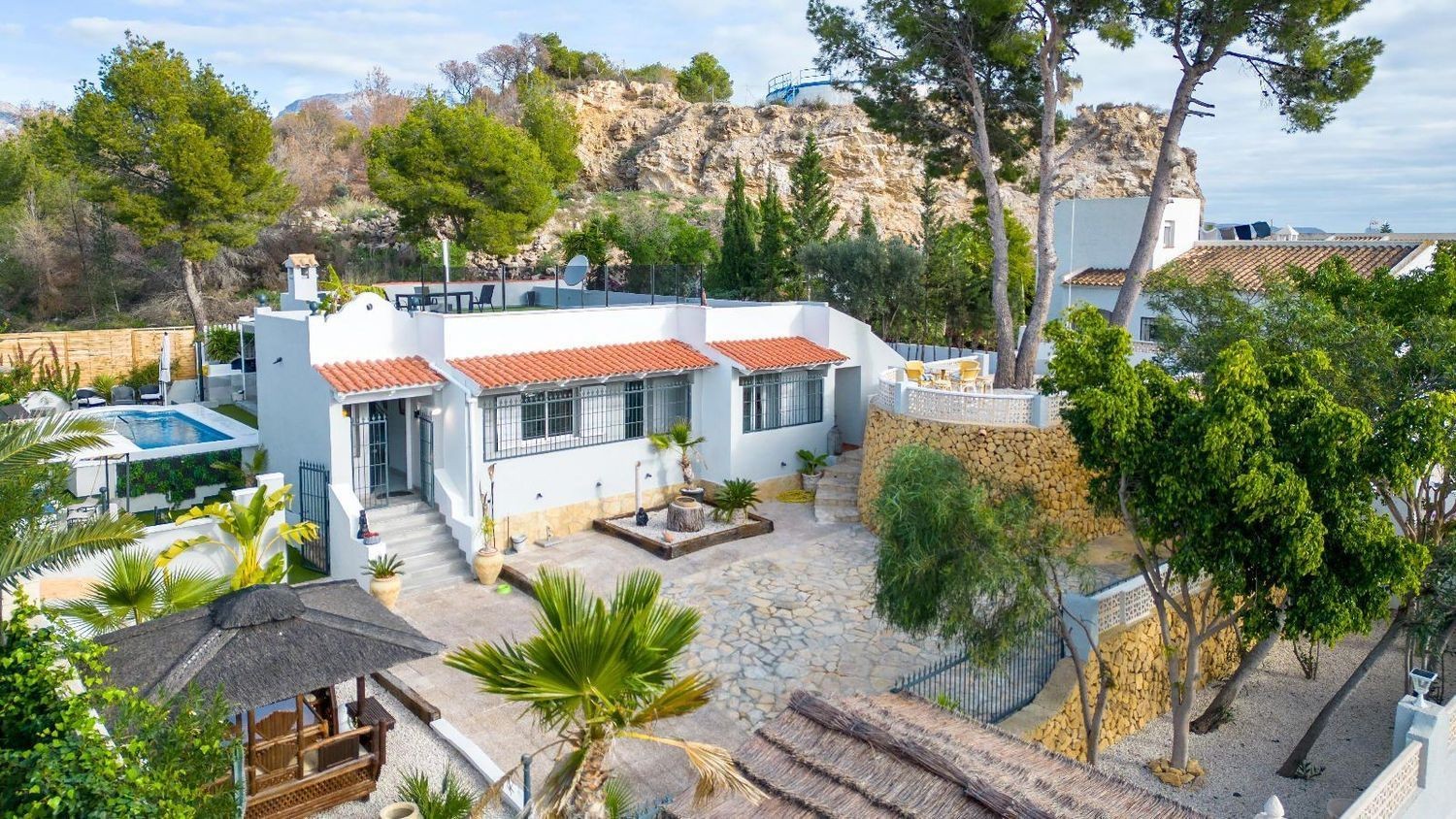 Агенция за недвижими имоти - Имоти Премиер - имот - 1224922, Цена: 495000 EUR