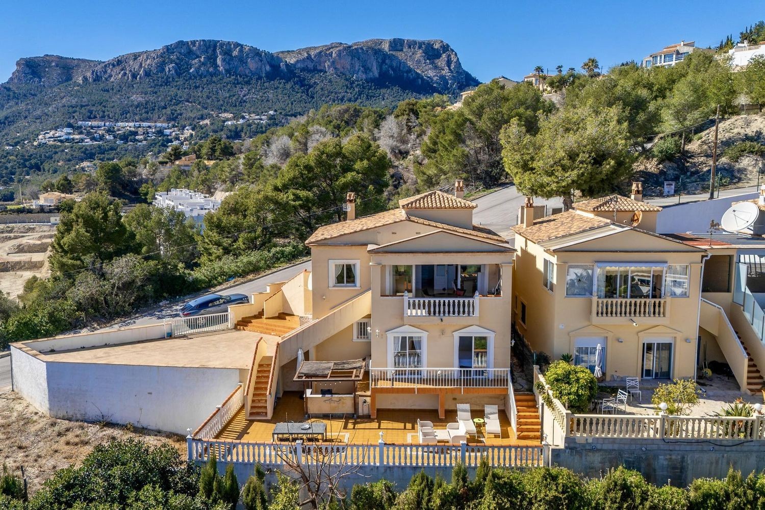 Агенция за недвижими имоти - Имоти Премиер - имот - 1224924, Цена: 445000 EUR