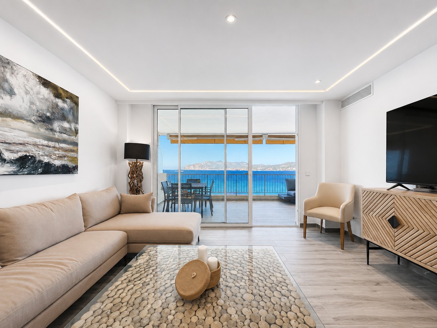 Агенция за недвижими имоти - Имоти Премиер - имот - 1225005, Цена: 1350000 EUR