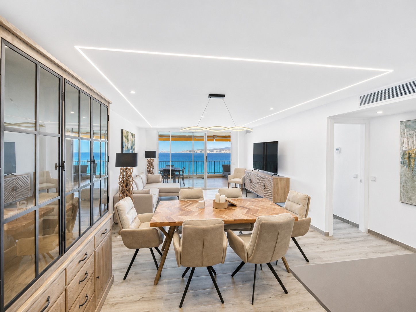 Агенция за недвижими имоти - Имоти Премиер - имот - 1225005, Цена: 1350000 EUR