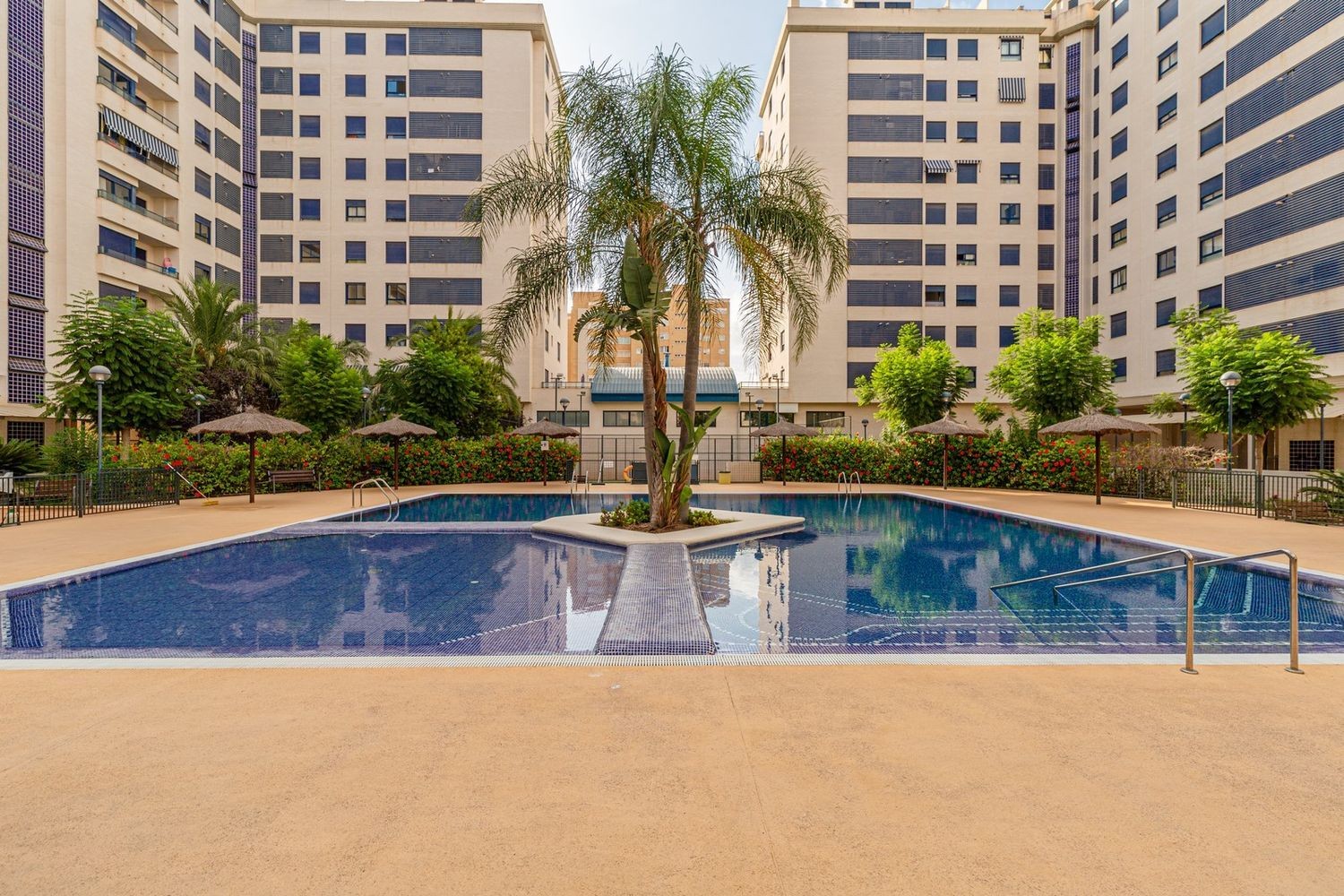 Агенция за недвижими имоти - Имоти Премиер - имот - 1225032, Цена: 332300 EUR