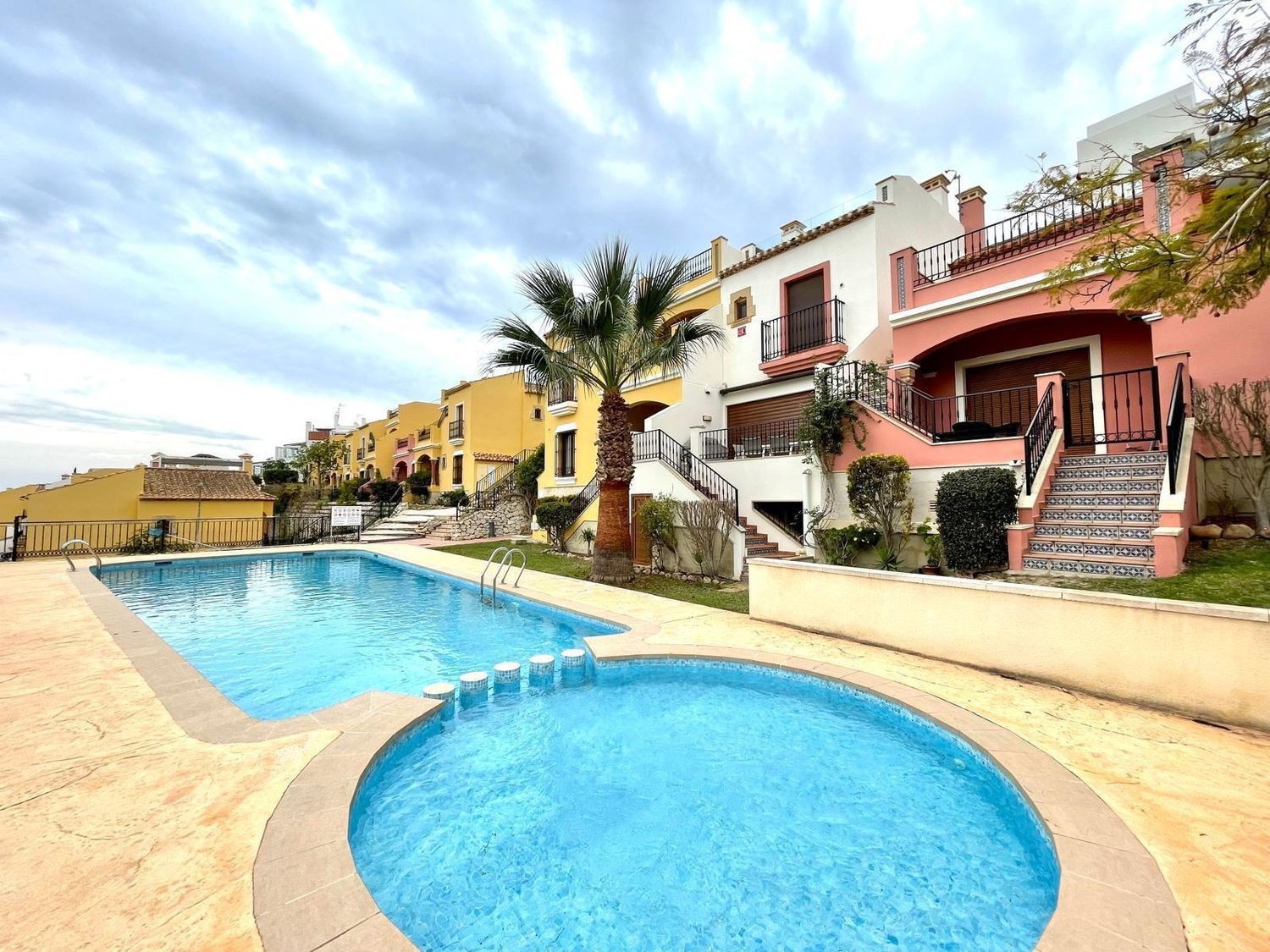 Агенция за недвижими имоти - Имоти Премиер - имот - 1227688, Цена: 179900 EUR