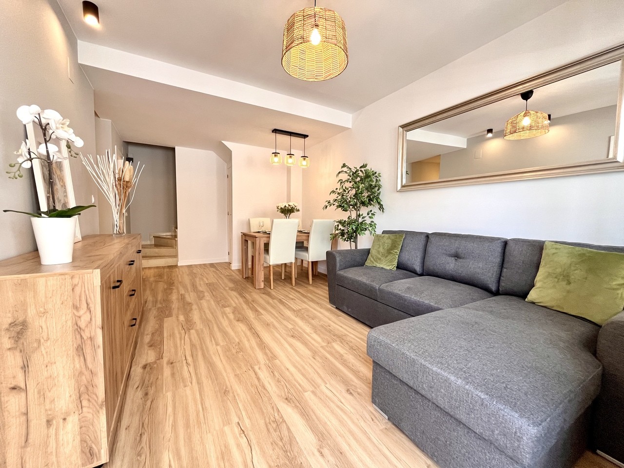 Агенция за недвижими имоти - Имоти Премиер - имот - 1228007, Цена: 279000 EUR