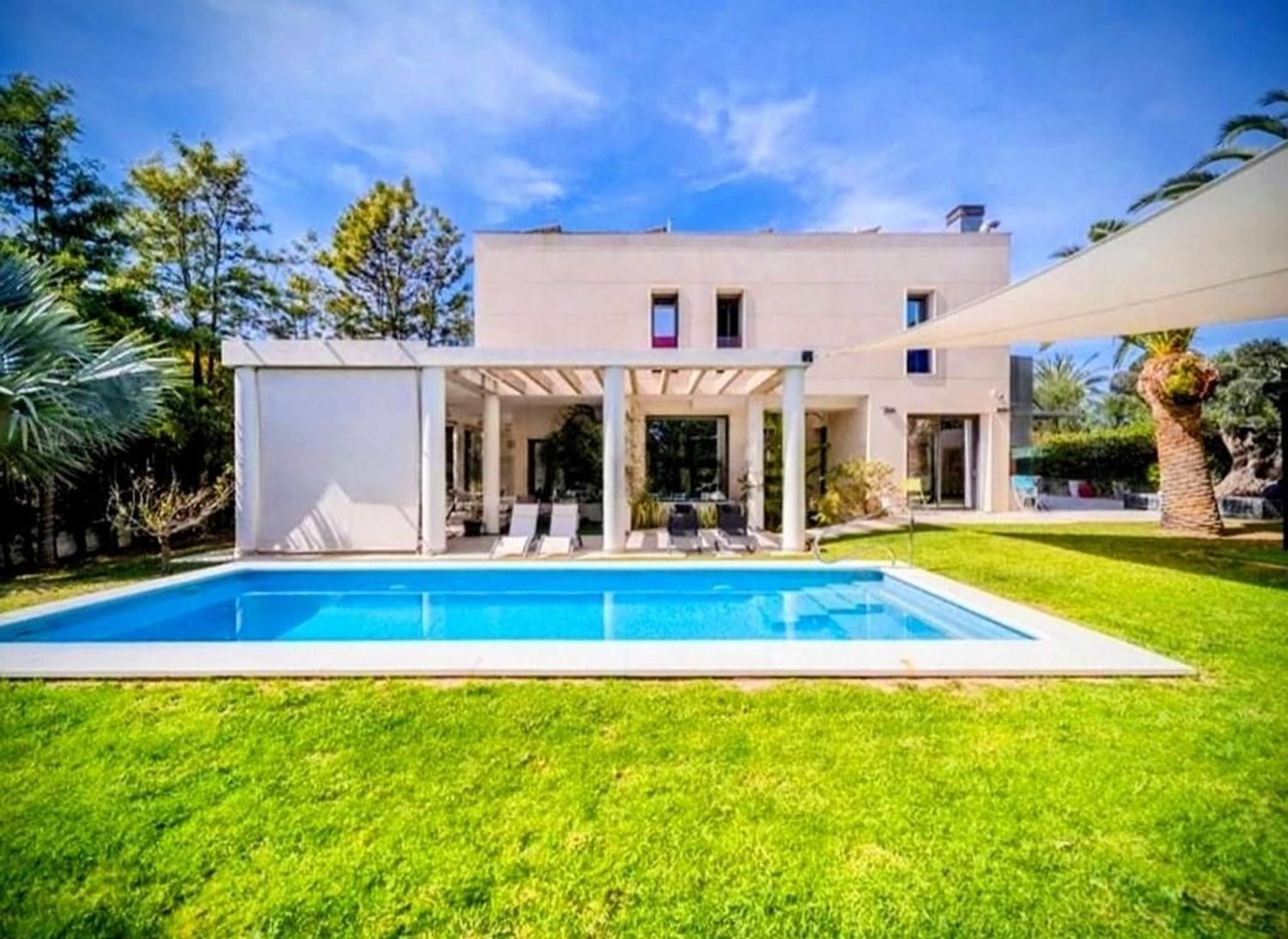 Агенция за недвижими имоти - Имоти Премиер - имот - 1228376, Цена: 1780000 EUR