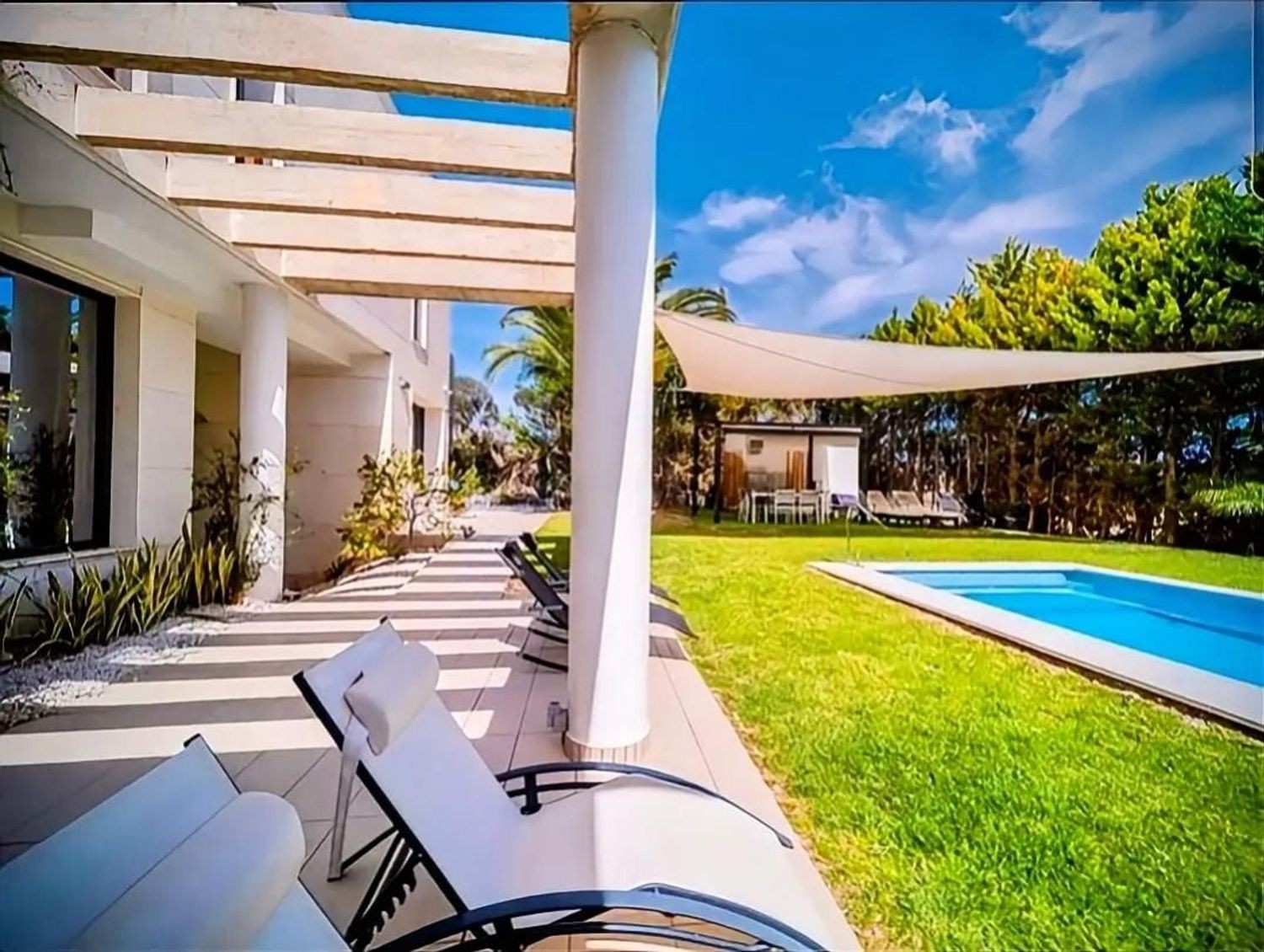 Агенция за недвижими имоти - Имоти Премиер - имот - 1228376, Цена: 1780000 EUR