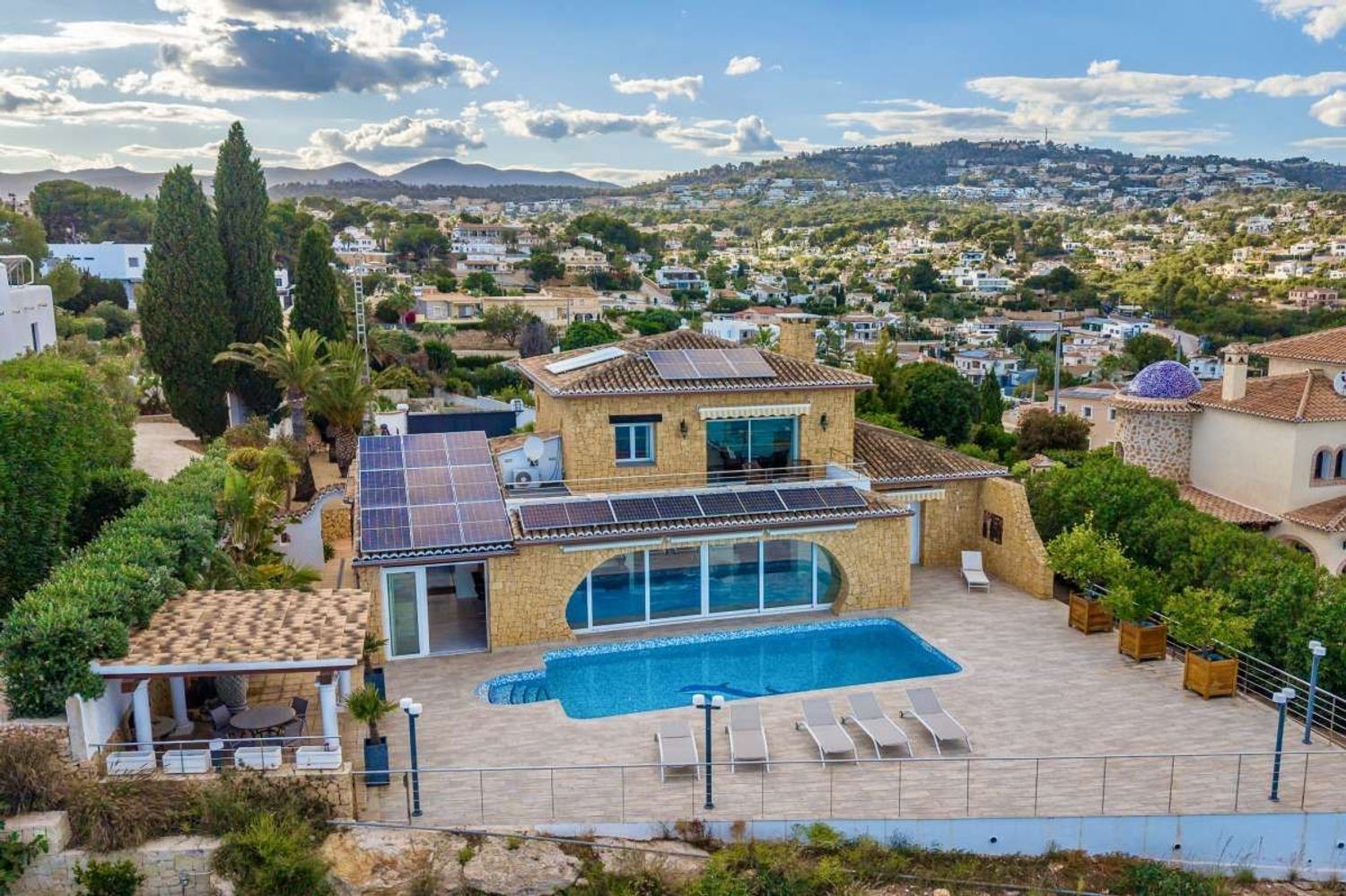 Агенция за недвижими имоти - Имоти Премиер - имот - 1231846, Цена: 2490000 EUR