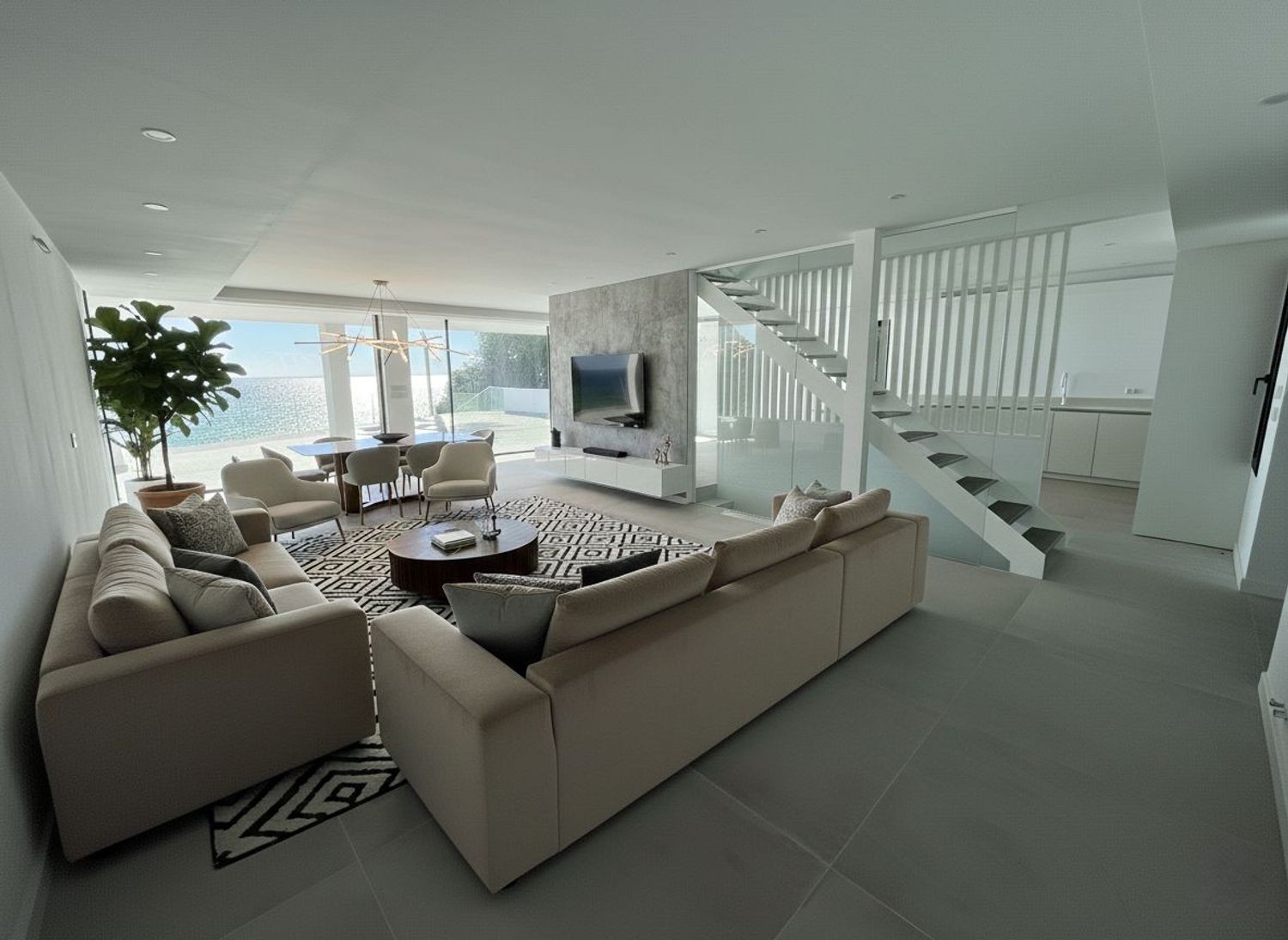 Агенция за недвижими имоти - Имоти Премиер - имот - 1231868, Цена: 2700000 EUR