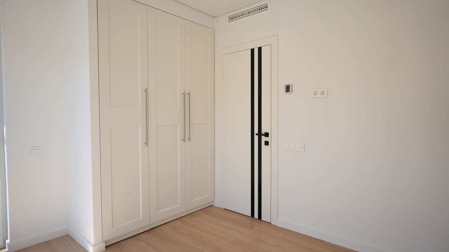 Агенция за недвижими имоти - Имоти Премиер - имот - 1232019, Цена: 555000 EUR