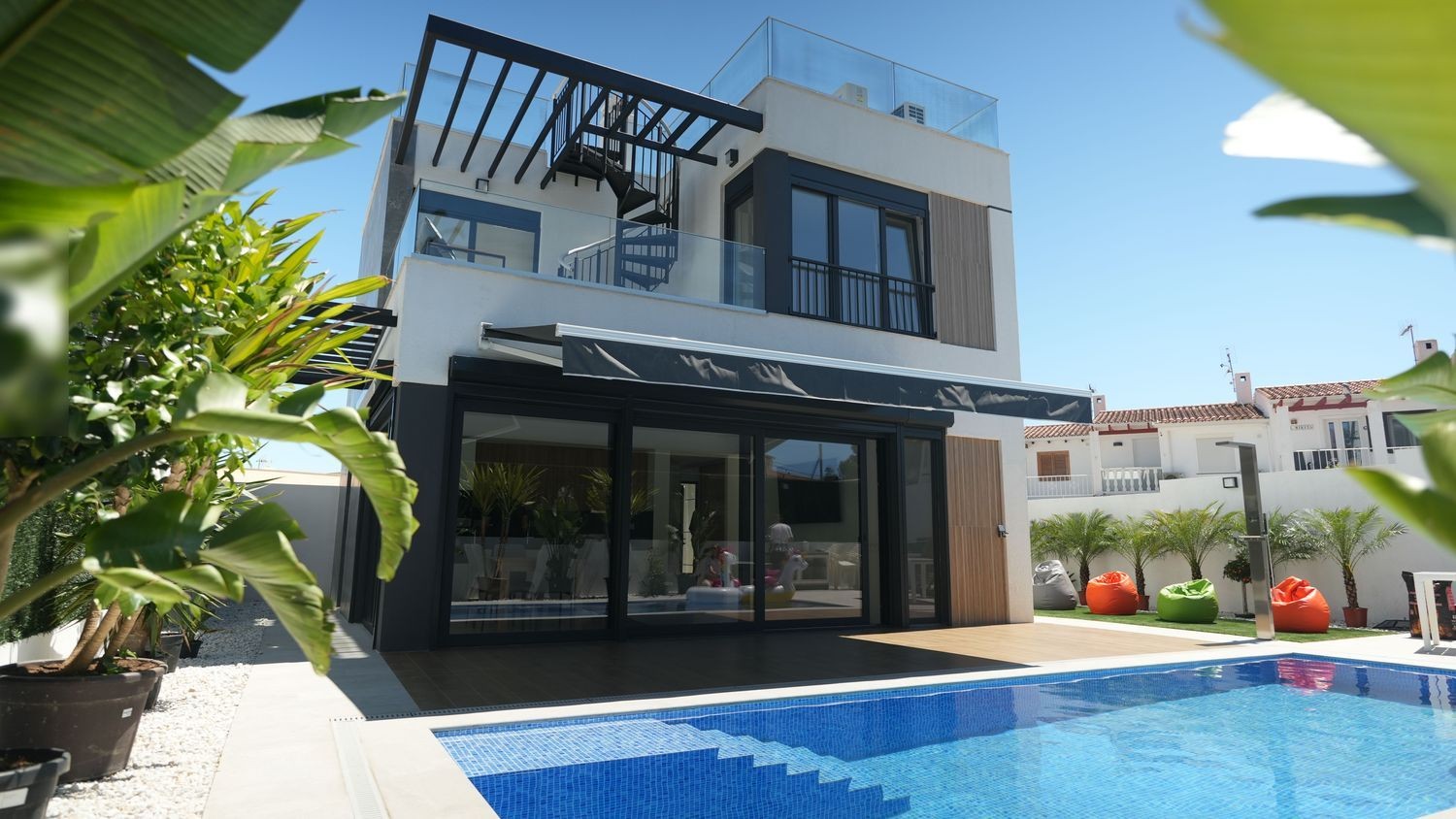 Агенция за недвижими имоти - Имоти Премиер - имот - 1232019, Цена: 555000 EUR