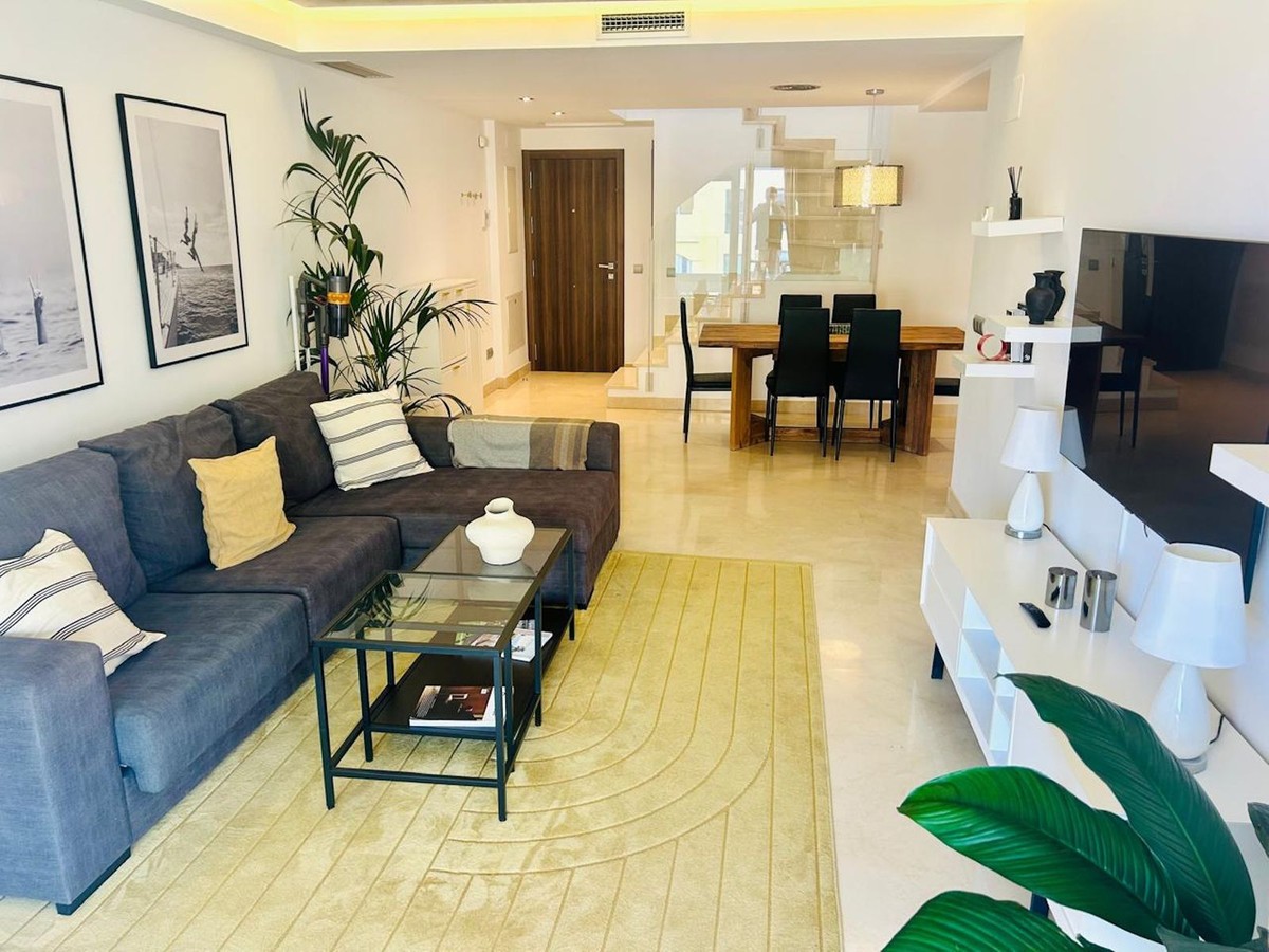 Агенция за недвижими имоти - Имоти Премиер - имот - 1238817, Цена: 890000 EUR