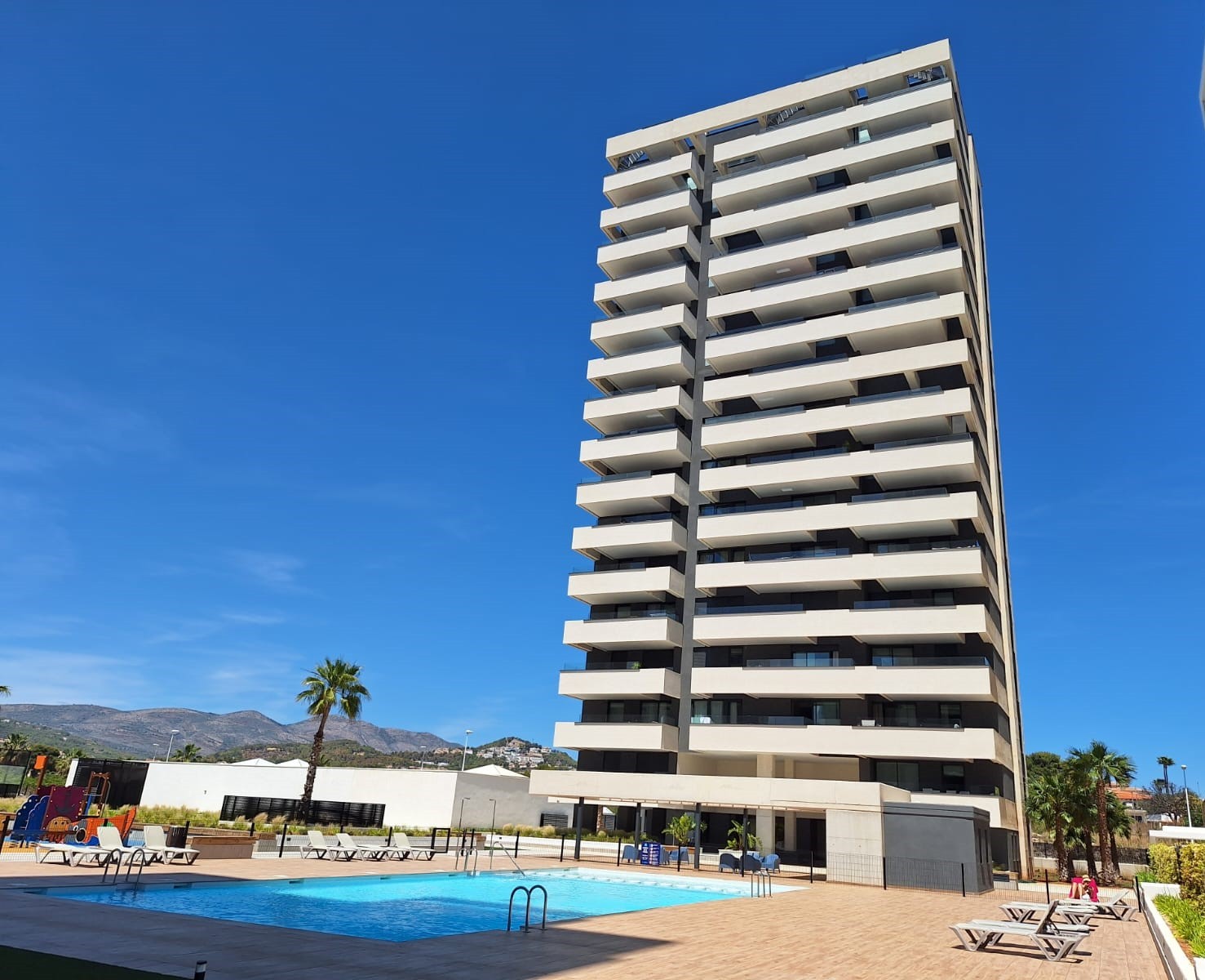Агенция за недвижими имоти - Имоти Премиер - имот - 1238795, Цена: 549000 EUR