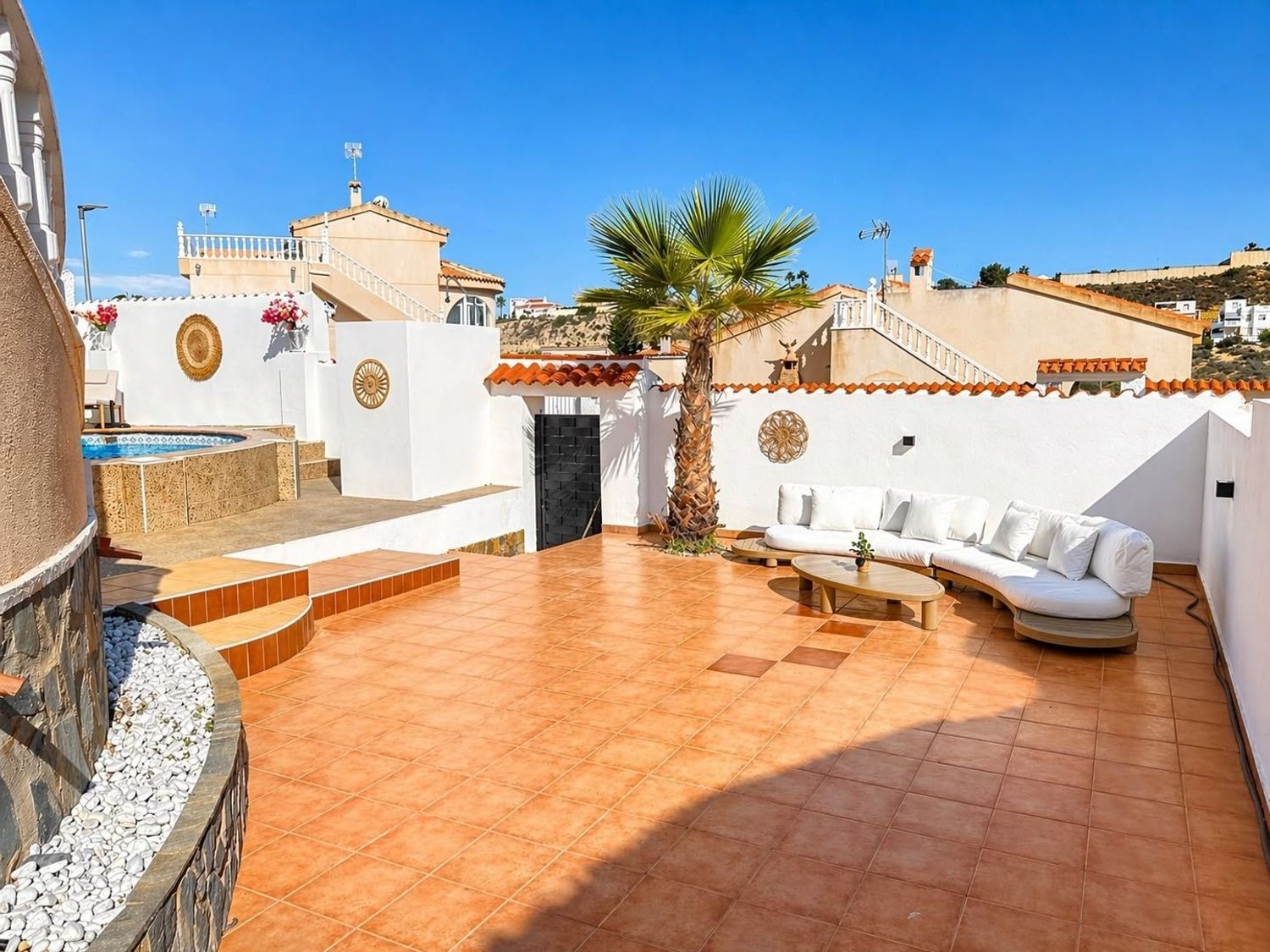 Агенция за недвижими имоти - Имоти Премиер - имот - 1240472, Цена: 299999 EUR