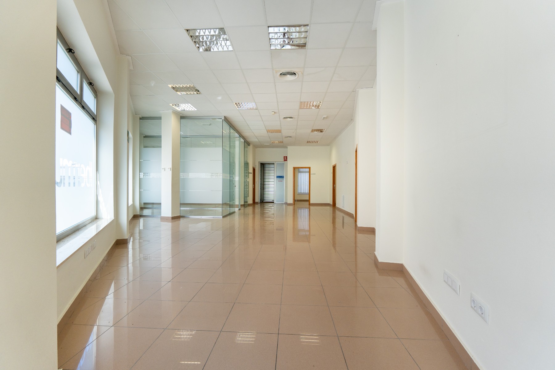 Агенция за недвижими имоти - Имоти Премиер - имот - 1240467, Цена: 259000 EUR