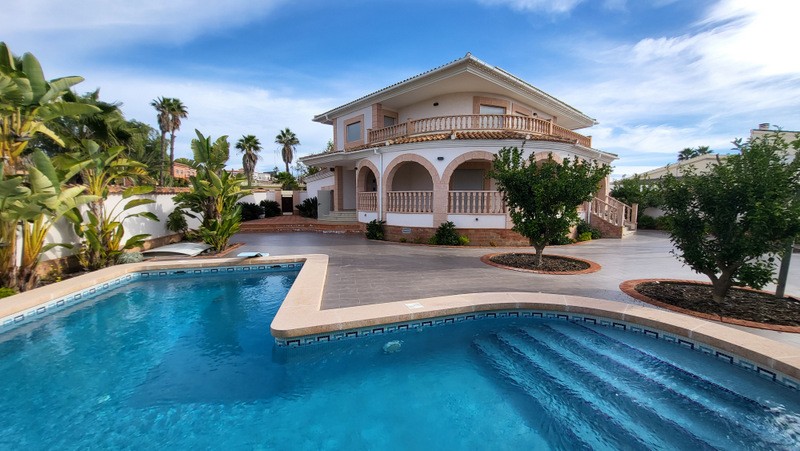 Агенция за недвижими имоти - Имоти Премиер - имот - 1242078, Цена: 859000 EUR