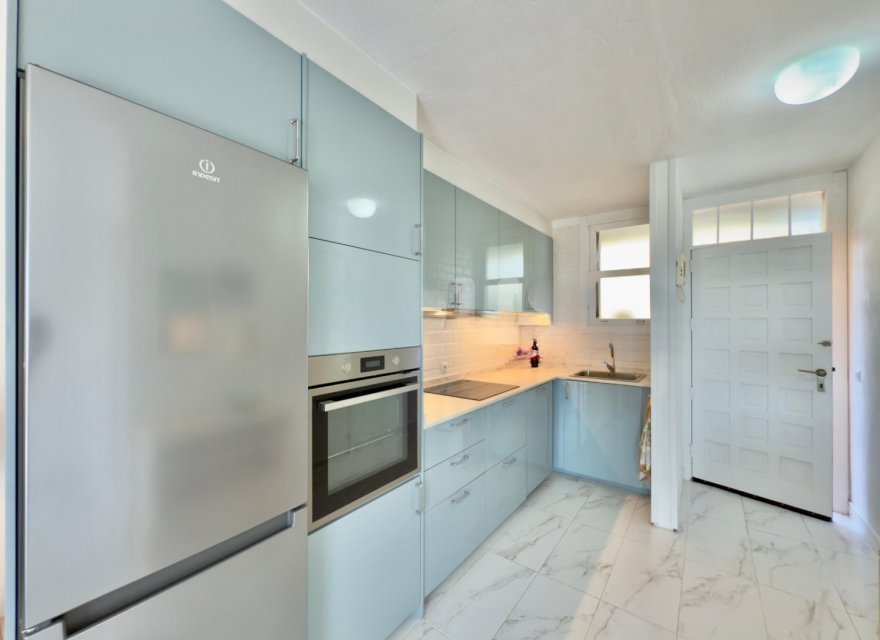 Агенция за недвижими имоти - Имоти Премиер - имот - 1242069, Цена: 425000 EUR