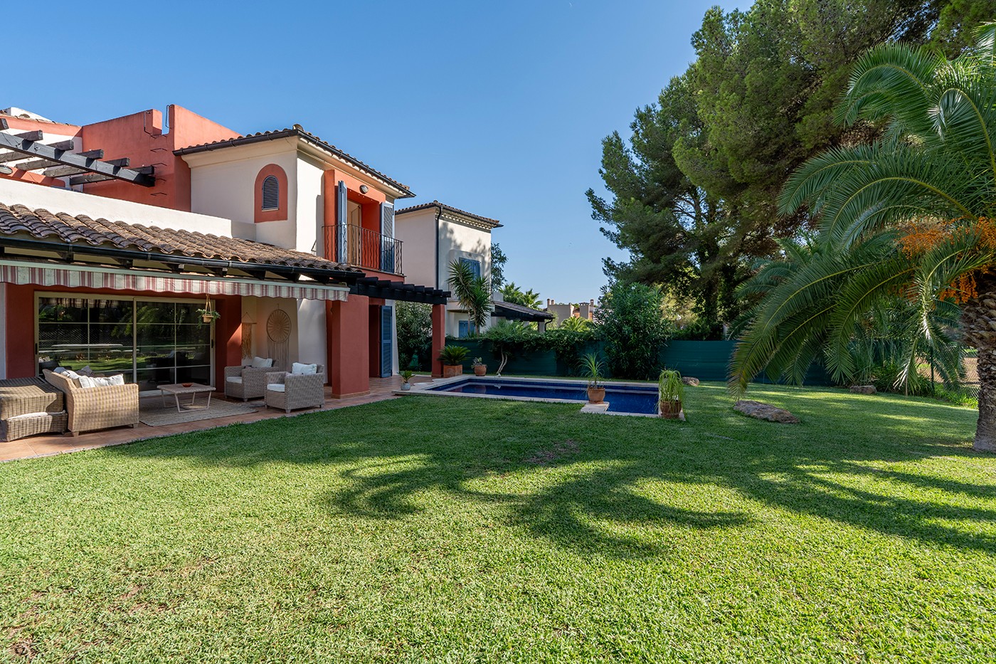 Агенция за недвижими имоти - Имоти Премиер - имот - 1247034, Цена: 1350000 EUR