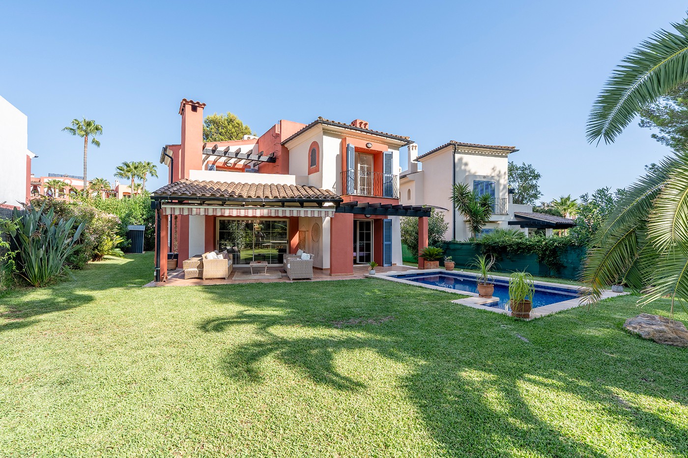 Агенция за недвижими имоти - Имоти Премиер - имот - 1247034, Цена: 1350000 EUR