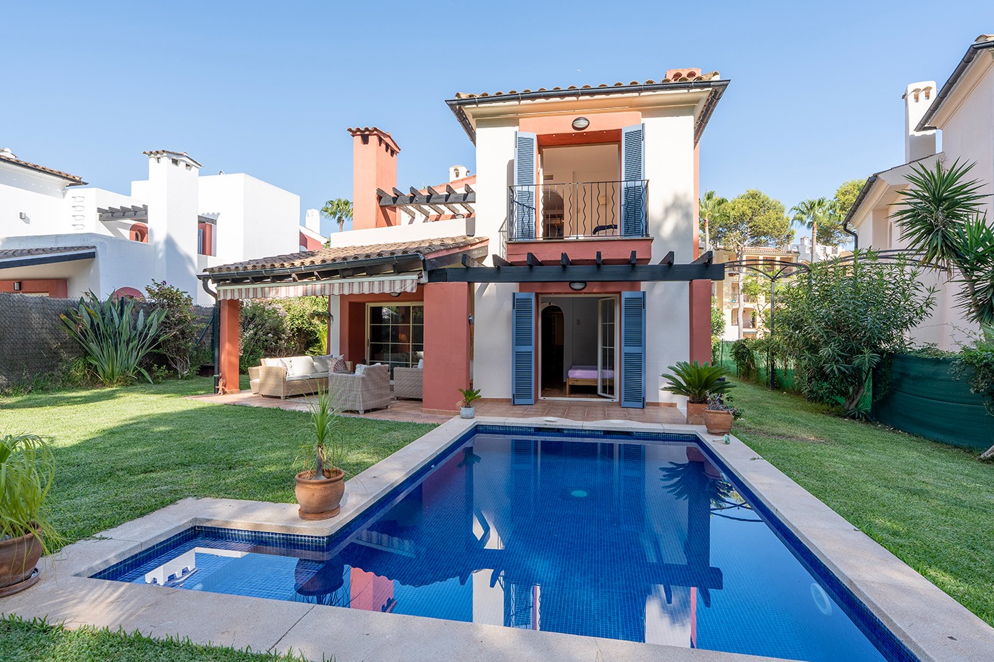 Агенция за недвижими имоти - Имоти Премиер - имот - 1247034, Цена: 1350000 EUR
