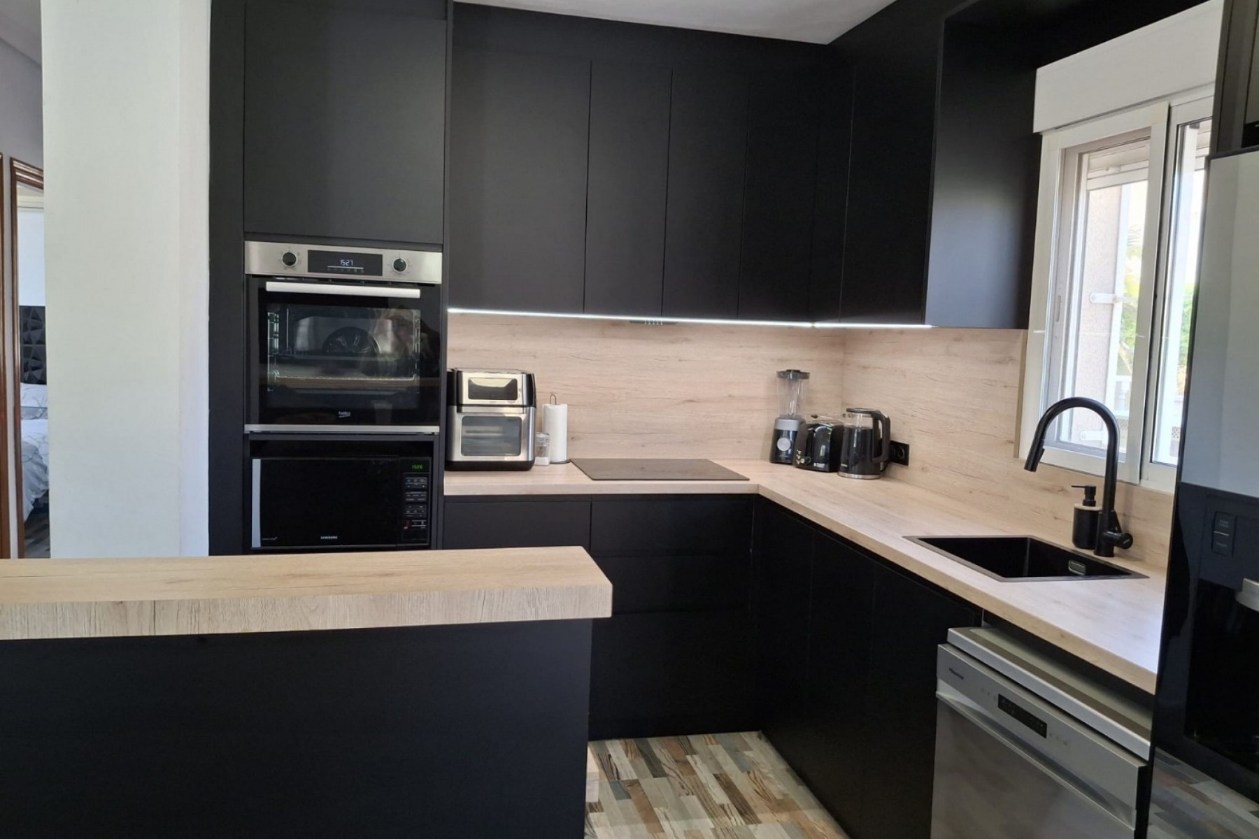 Агенция за недвижими имоти - Имоти Премиер - имот - 1247021, Цена: 379000 EUR