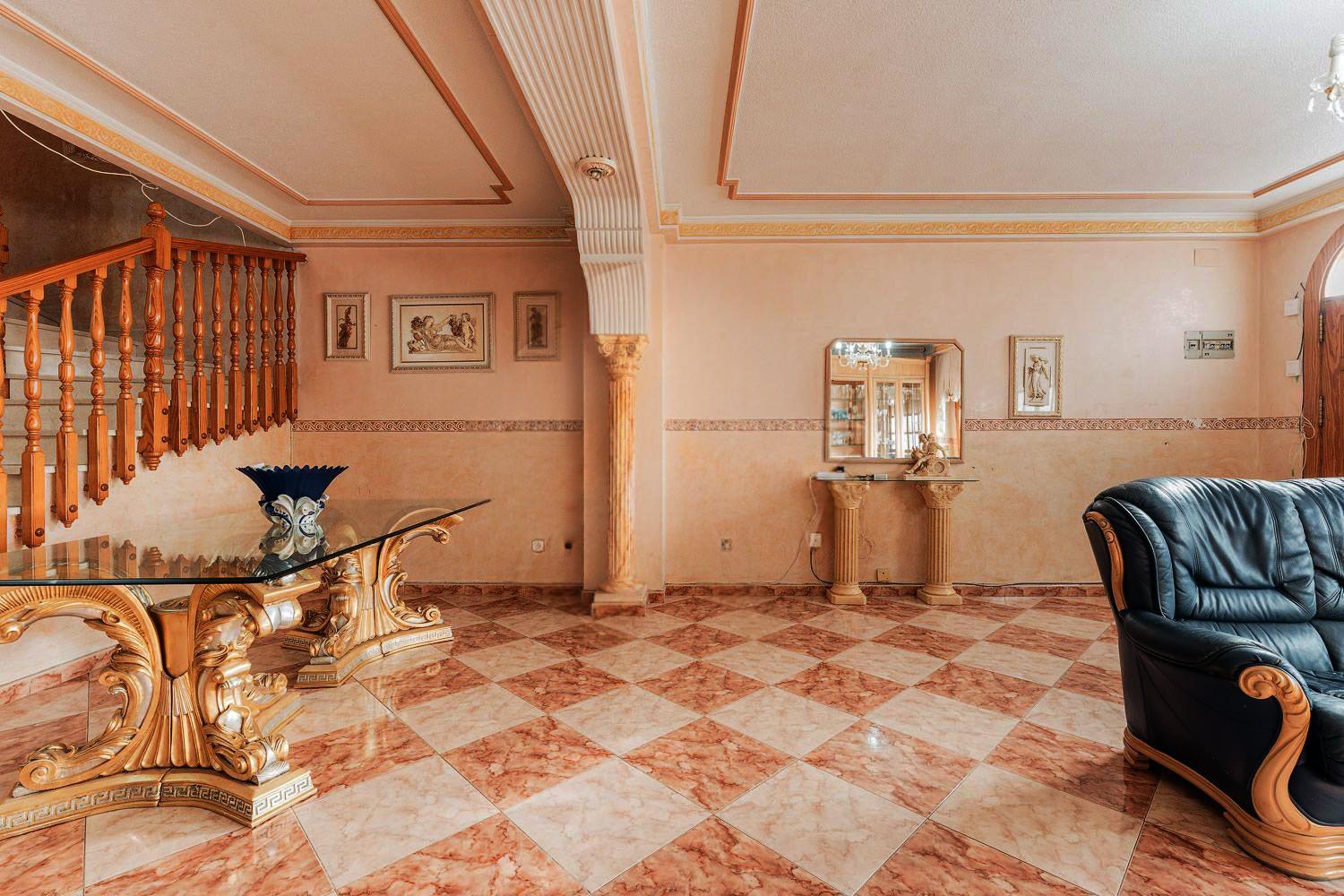 Агенция за недвижими имоти - Имоти Премиер - имот - 1247032, Цена: 300000 EUR