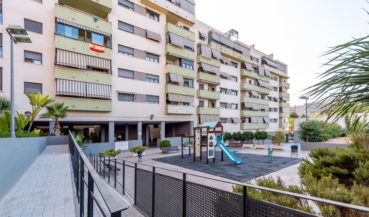 Агенция за недвижими имоти - Имоти Премиер - имот - 1247043, Цена: 290000 EUR