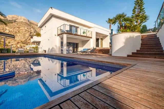 Агенция за недвижими имоти - Имоти Премиер - имот - 1248458, Цена: 1200000 EUR