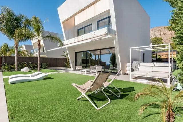 Агенция за недвижими имоти - Имоти Премиер - имот - 1248451, Цена: 1270000 EUR
