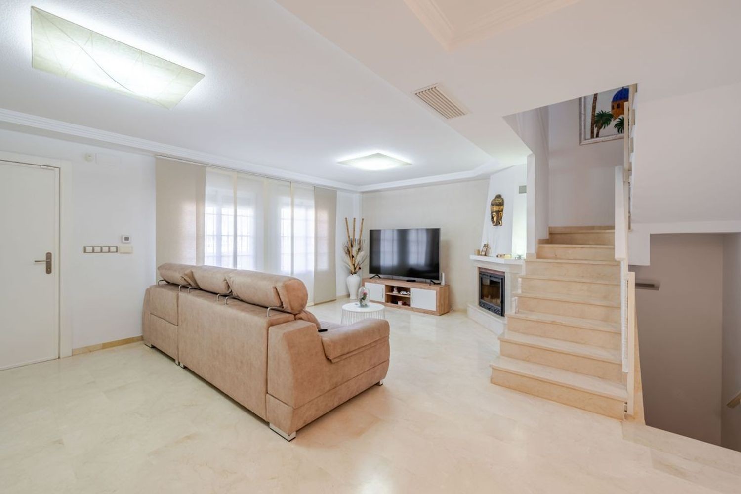 Агенция за недвижими имоти - Имоти Премиер - имот - 1248459, Цена: 370000 EUR
