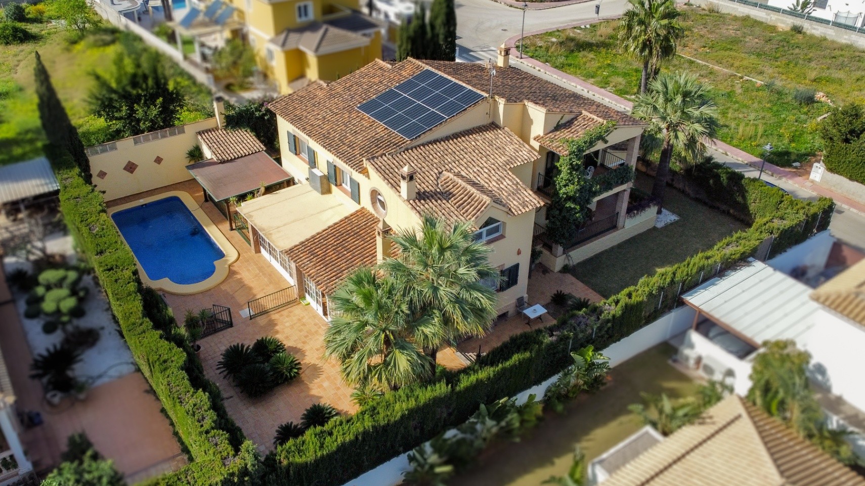 Агенция за недвижими имоти - Имоти Премиер - имот - 1256638, Цена: 875000 EUR