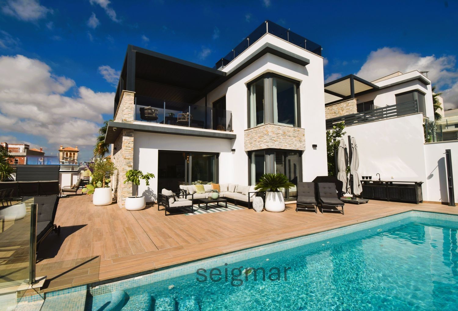 Агенция за недвижими имоти - Имоти Премиер - имот - 1256649, Цена: 1195000 EUR
