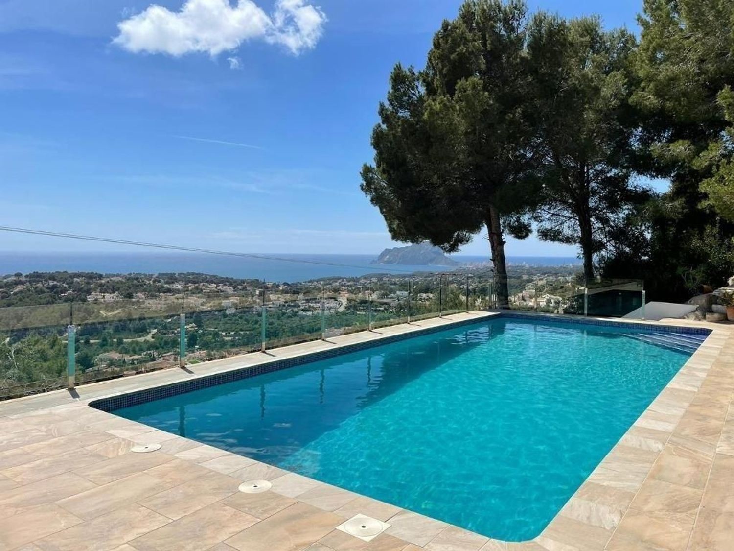 Агенция за недвижими имоти - Имоти Премиер - имот - 1256653, Цена: 850000 EUR
