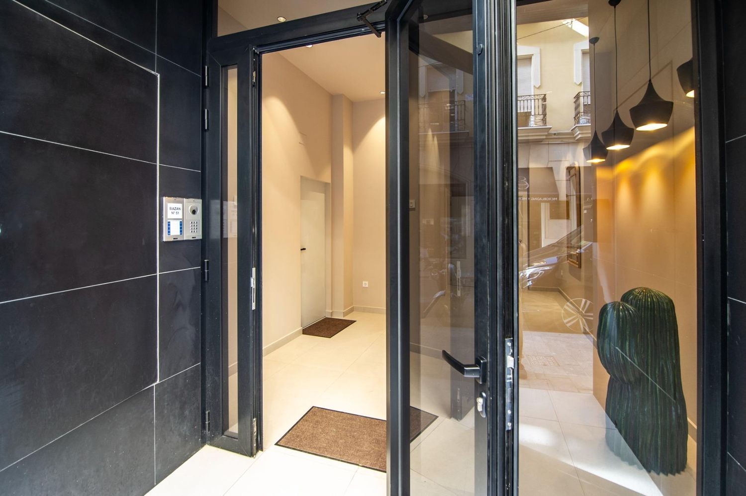 Агенция за недвижими имоти - Имоти Премиер - имот - 1256675, Цена: 4350000 EUR